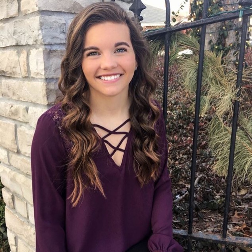 Meet your Posher, Claira